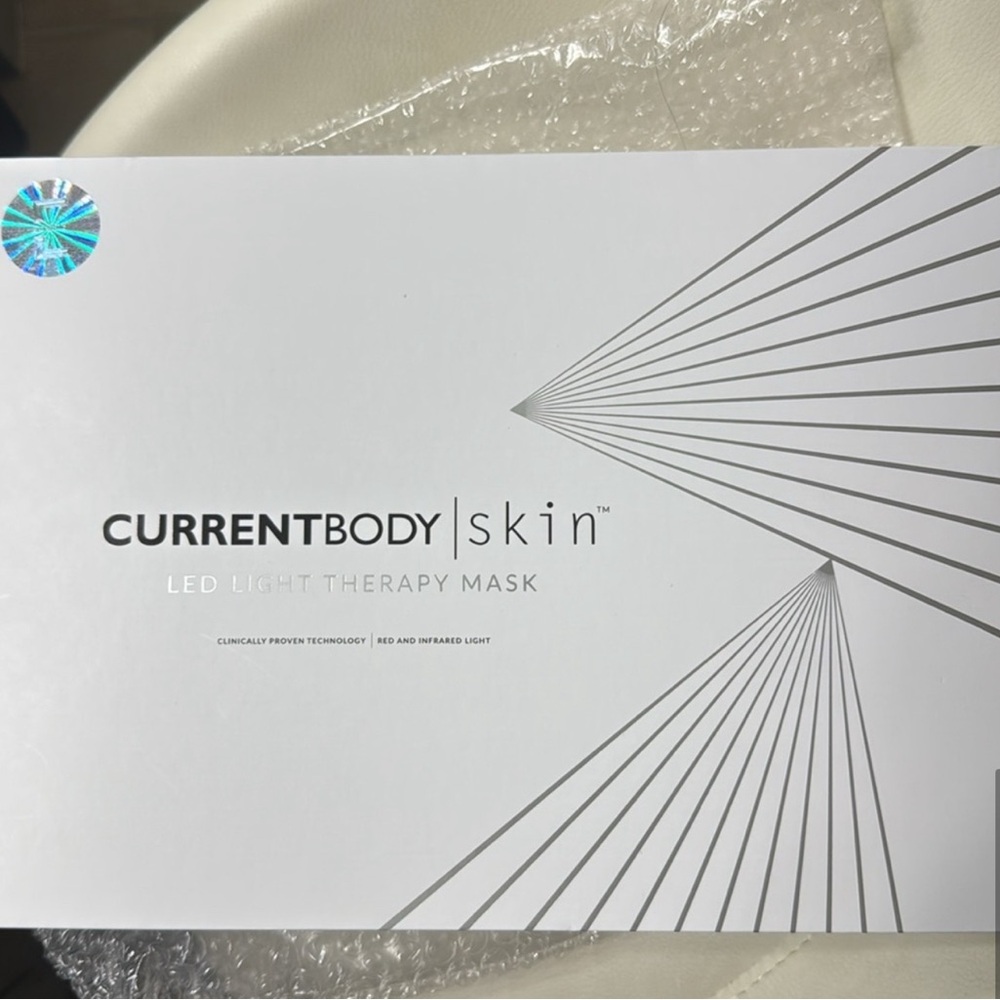 LED Light Therapy Face Mask - Multicolor - Picture 4 of 8